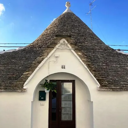 Trullo Il Nespolo *